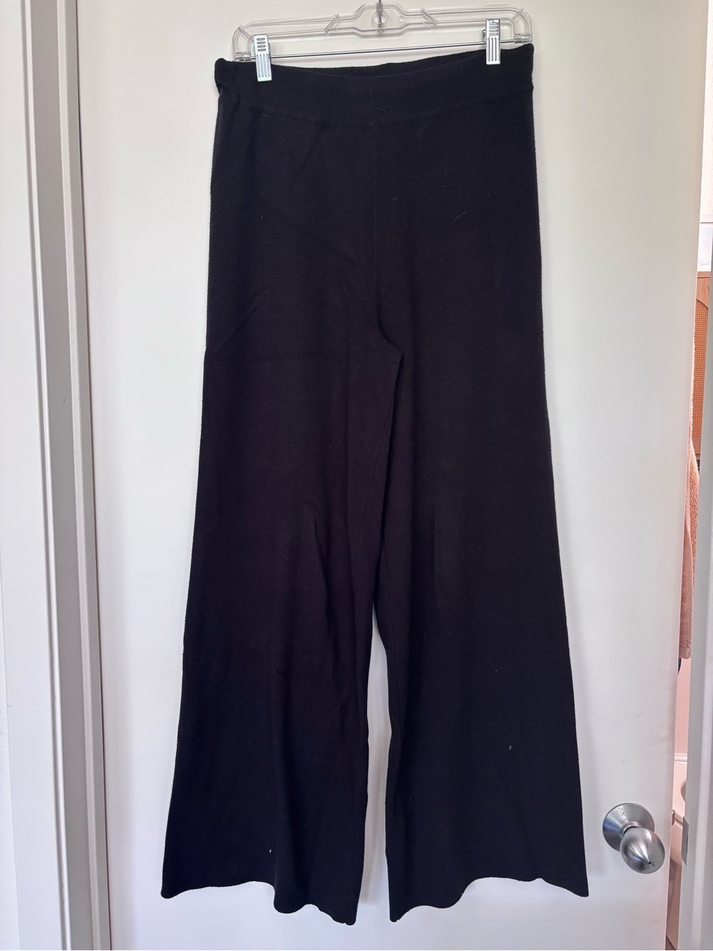 Perfect wool wide-leg pant 🗝️